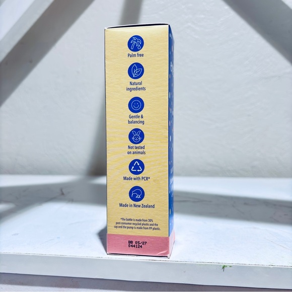 💦 evre. Wake Me Up™ Watermelon & Rose Face Mist (100 ml / 3.38 fl oz) - Picture 5 of 6